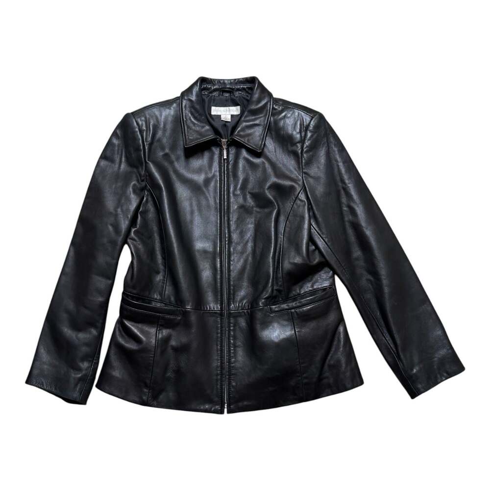 Petite Sophisticate Women’s Medium Black Genuine Leather Zip Jacket